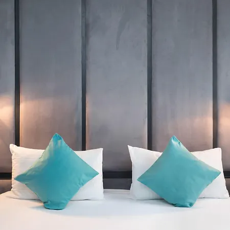 Hotel Quality Hotel&suites Bercy Bibliothèque By Happyculture